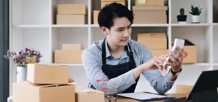 Receiving orders from costumers 